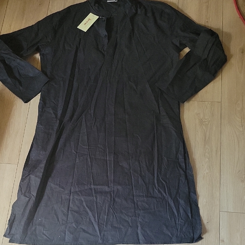 Elegant Black Men's Casual Button Down Shirt